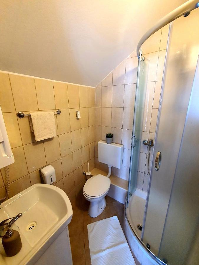 Guesthouse Kovacevic Korenica Zewnętrze zdjęcie